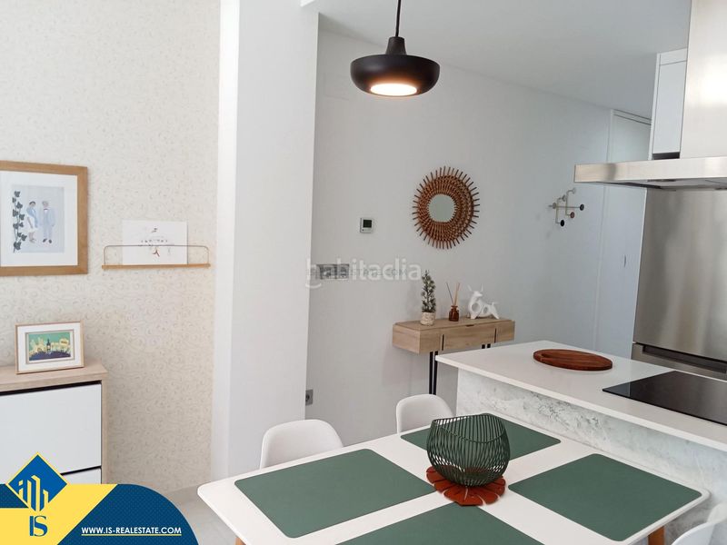 Foto f2752406-461f-4c2b-90e5-7fe08b8f531a. Pis amb piscina a Antonio Machado Torrevieja