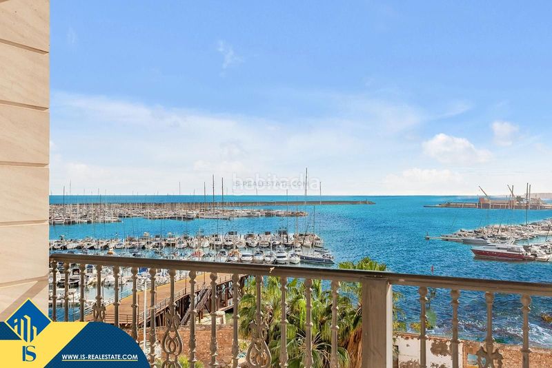 Foto d8ac7392-74bd-4f63-8da4-df1162912346. Pis a Centro - Muelle Pesquero Torrevieja