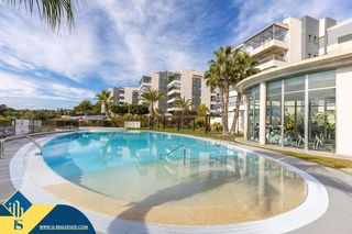 Piso en Villamartín-Las Filipinas. Apartamento con piscina comunitaria, en la provincia de alicante