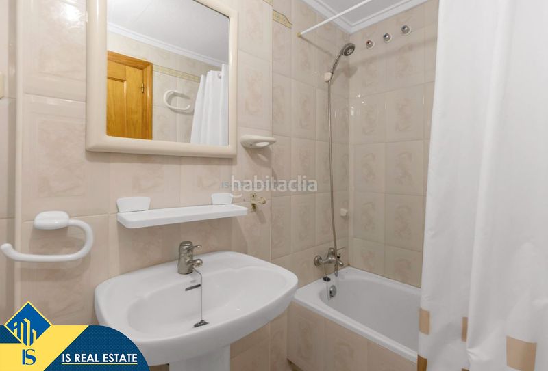 Foto a7aea9bc-5a60-472f-9354-e1b8473e33a7. Estudi amb calefacció piscina a Los Europeos Torrevieja