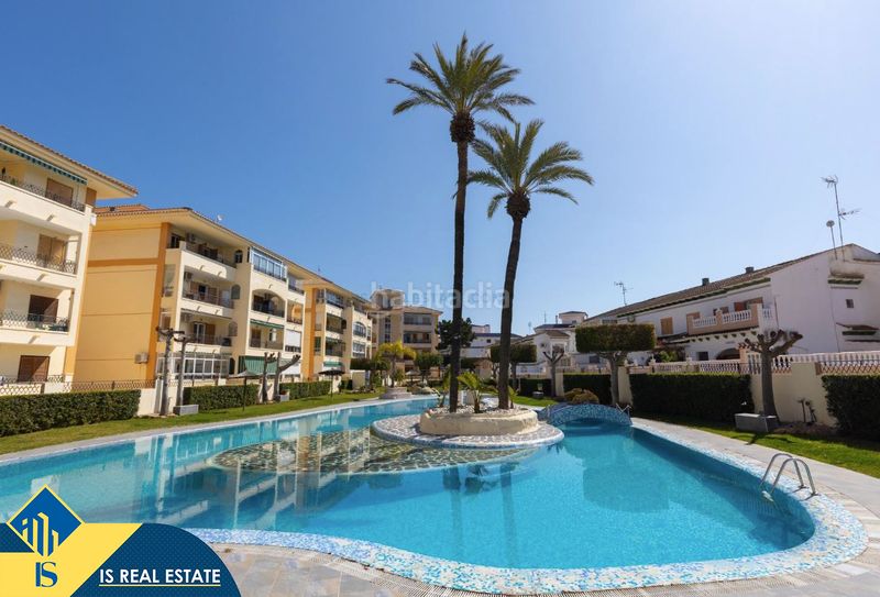 Foto c2cf89a0-38fa-4b79-b5fa-f3637abfd7e9. Estudi amb calefacció piscina a Los Europeos Torrevieja