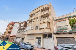 Pis a Centro - Muelle Pesquero. Apartamento con terraza, en la provincia de alicante, en la ciud
