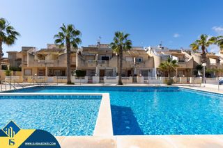Casa a El Moncayo - El Pòrtic. Bungalow con piscina comunitaria, en la provincia de alicante, e