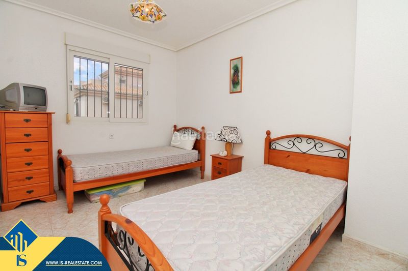 Foto 3a8f1035-6308-46af-a7d3-f13550029b64. Casa amb piscina a Playa Flamenca Orihuela