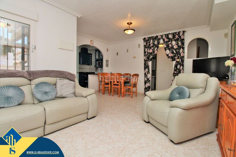 Foto b58566a6-0af4-41c5-b9eb-d5ca333c891c. Casa amb piscina a Playa Flamenca Orihuela