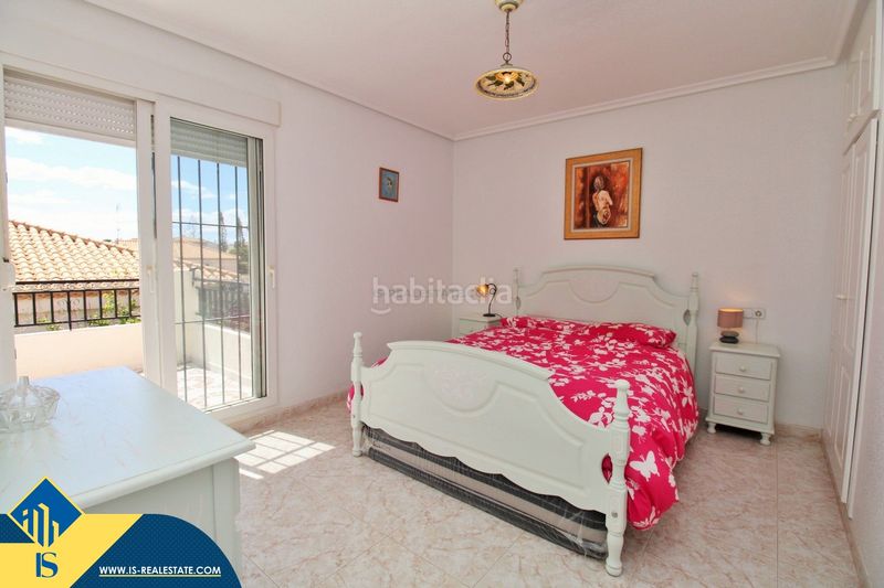 Foto d22f2e93-22b0-4f72-a425-06926d46c460. Casa amb piscina a Playa Flamenca Orihuela