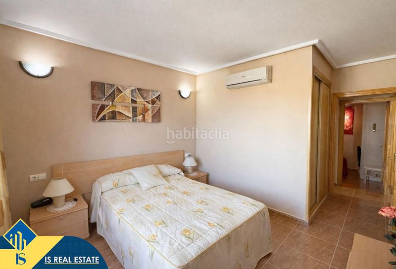 Foto 91106d3d-ea1b-4182-a1dc-acfa40cc3c6a. Àtic amb calefacció aparcament piscina a Antonio Machado Torrevieja