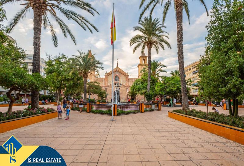 Foto 9a498140-2a79-420c-8429-ec19bc0ead27. Àtic amb calefacció aparcament piscina a Antonio Machado Torrevieja