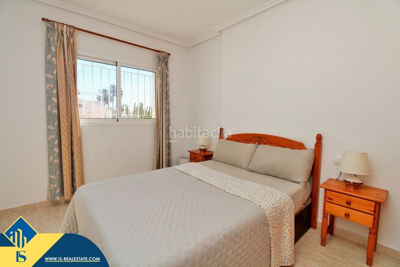 Foto 5ecdaf2b-8b8b-483c-90c1-a285d5526101. Pis amb piscina a La Zenia Orihuela