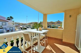 Pis a La Zenia. Apartamento con piscina comunitaria, en la provincia de alicante