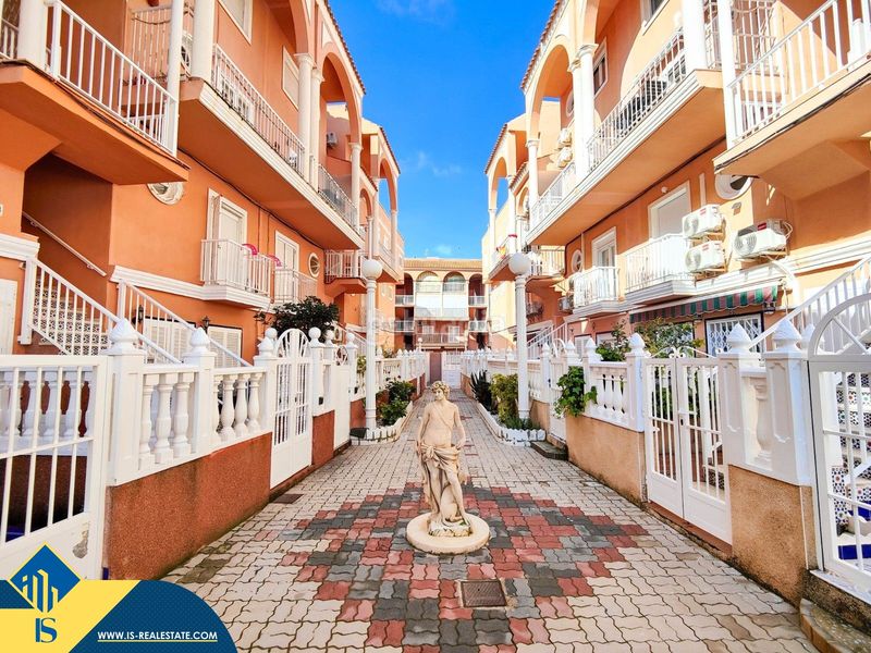 Foto 106763b8-ba64-4d92-8e90-e1d0ba3fdf04. Àtic amb aparcament piscina a Gaspar Perelló Torrevieja