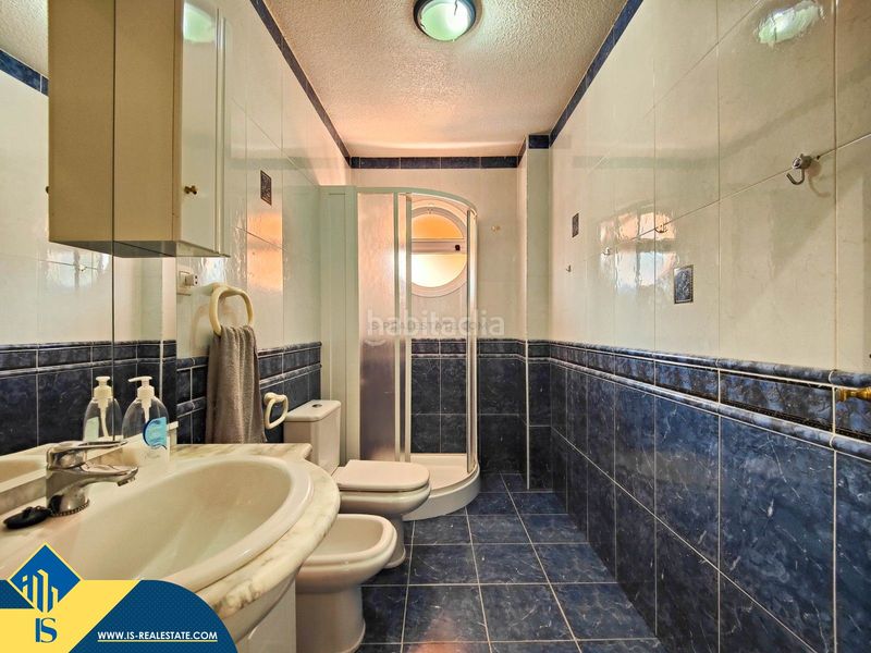 Foto 22c3f546-bc18-407b-afe1-f02bbd8cb0d3. Àtic amb aparcament piscina a Gaspar Perelló Torrevieja