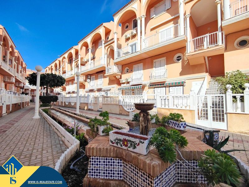 Foto 6ff09461-24b3-40ab-9fb8-b3b038a6f574. Àtic amb aparcament piscina a Gaspar Perelló Torrevieja