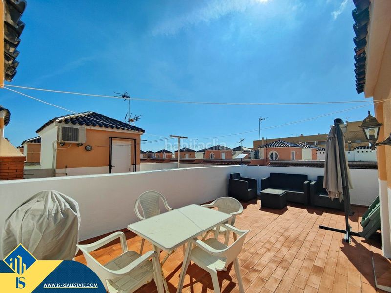 Foto 7a8eec02-a2da-41bd-941c-b58d15f40967. Àtic amb aparcament piscina a Gaspar Perelló Torrevieja