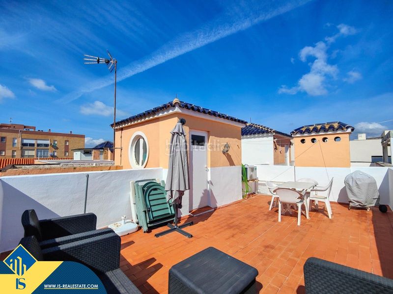 Foto 7d48c649-770e-4e5d-8eb1-e2f58f565de9. Àtic amb aparcament piscina a Gaspar Perelló Torrevieja