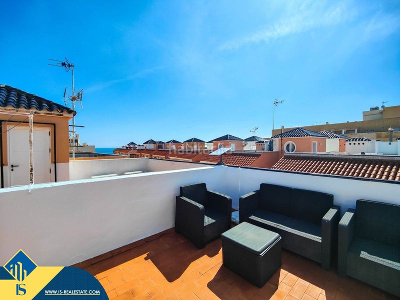 Foto c7177be7-5ef3-4bf6-8dc7-20a5534c39b7. Àtic amb aparcament piscina a Gaspar Perelló Torrevieja