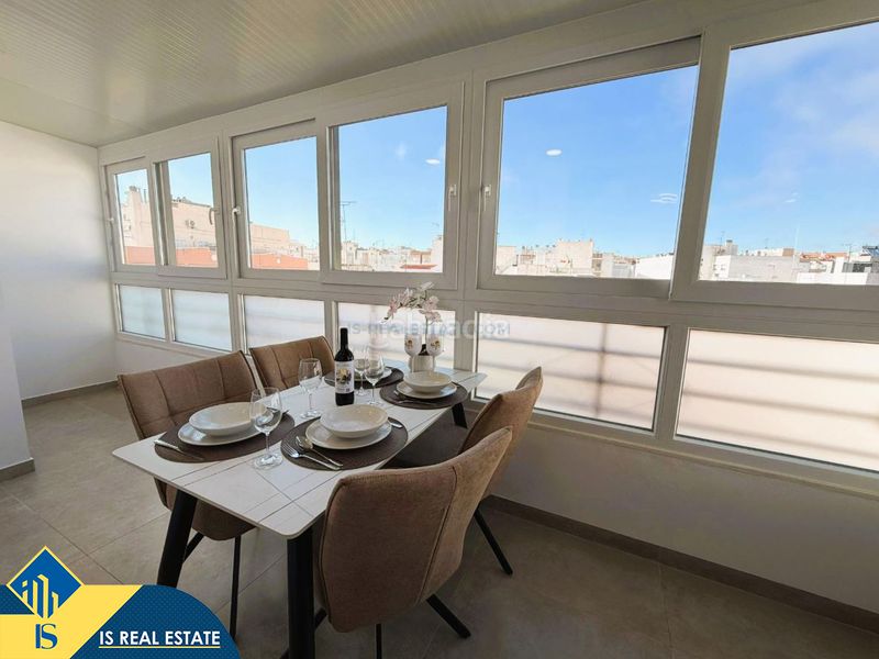 Foto 1bfff490-3dde-47b3-84cc-63835245fc28. Àtic amb calefacció a Antonio Machado Torrevieja