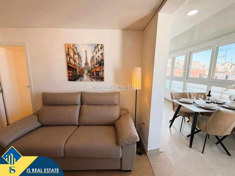 Foto 3257018f-750f-40ac-a1cf-82b15d8b2a10. Àtic amb calefacció a Antonio Machado Torrevieja