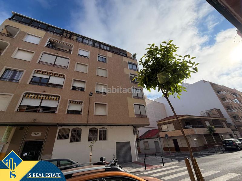 Foto 7a104f94-433a-4ae9-bd03-81359841a135. Àtic amb calefacció a Antonio Machado Torrevieja