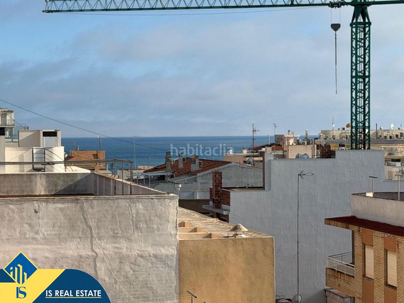 Foto a9d6c764-1c89-4f81-a739-c5969b3d27e2. Àtic amb calefacció a Antonio Machado Torrevieja