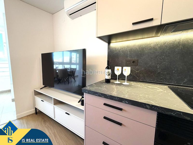 Foto ba5a38cc-ff6a-4d3d-935f-adc53aa66ee3. Àtic amb calefacció a Antonio Machado Torrevieja