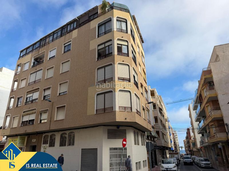 Foto fa3b5b68-1766-4f3b-8303-be2de05bc76d. Àtic amb calefacció a Antonio Machado Torrevieja