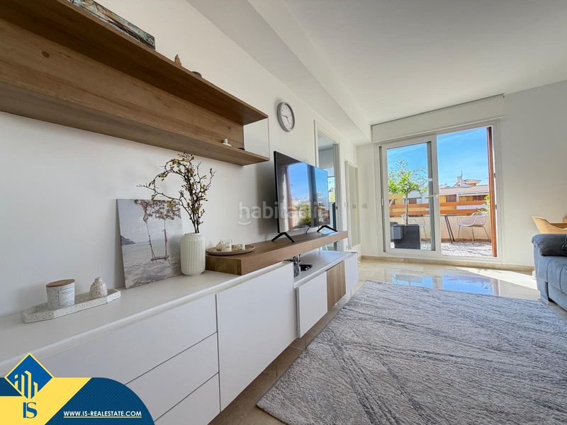 Foto 19ffd3a8-b473-48a9-b192-bf04ce9bec37. Àtic amb aparcament piscina a Punta Prima Torrevieja