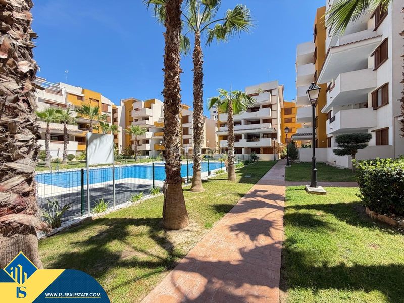 Foto 6a60073a-415e-4755-9cdf-657b08bffe64. Àtic amb aparcament piscina a Punta Prima Torrevieja