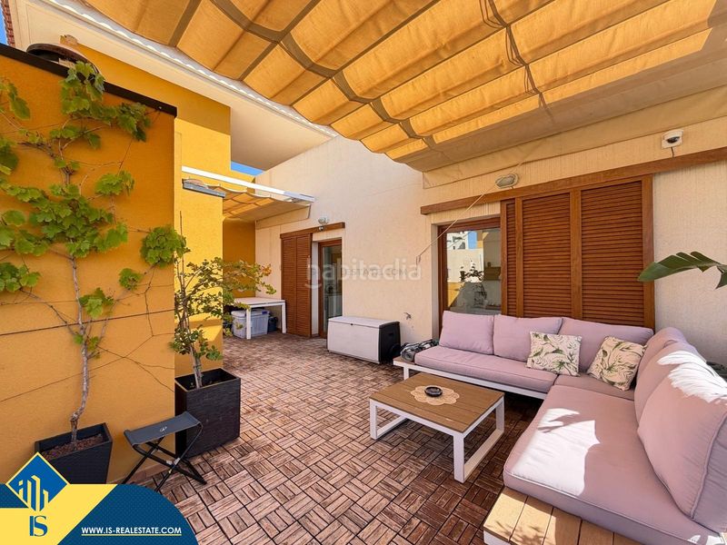 Foto 71fa5d3d-1035-4753-8b90-04efbf81c4b2. Àtic amb aparcament piscina a Punta Prima Torrevieja