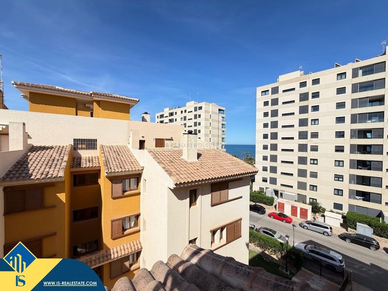 Foto 963fe1fc-6875-4942-8282-9e97849ca9cb. Àtic amb aparcament piscina a Punta Prima Torrevieja