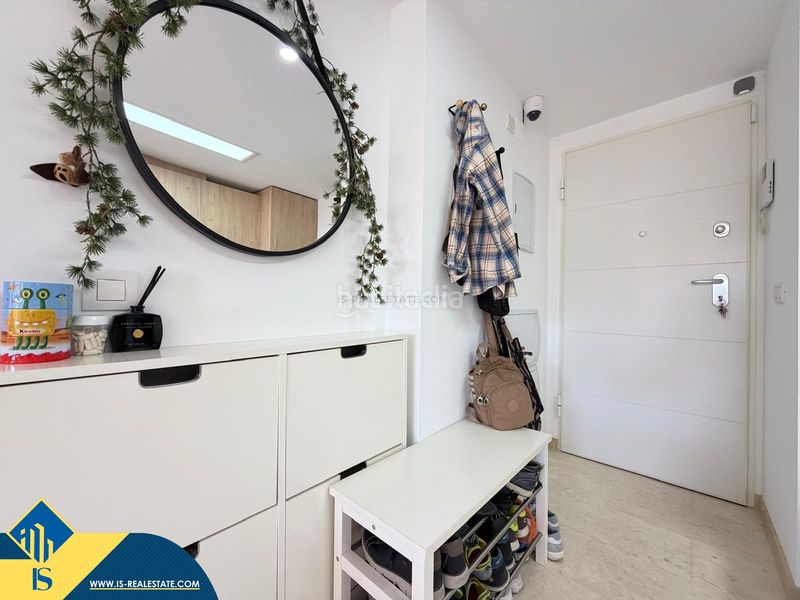 Foto c2fe13dd-a3bd-4029-bcfc-2214dacb261f. Àtic amb aparcament piscina a Punta Prima Torrevieja