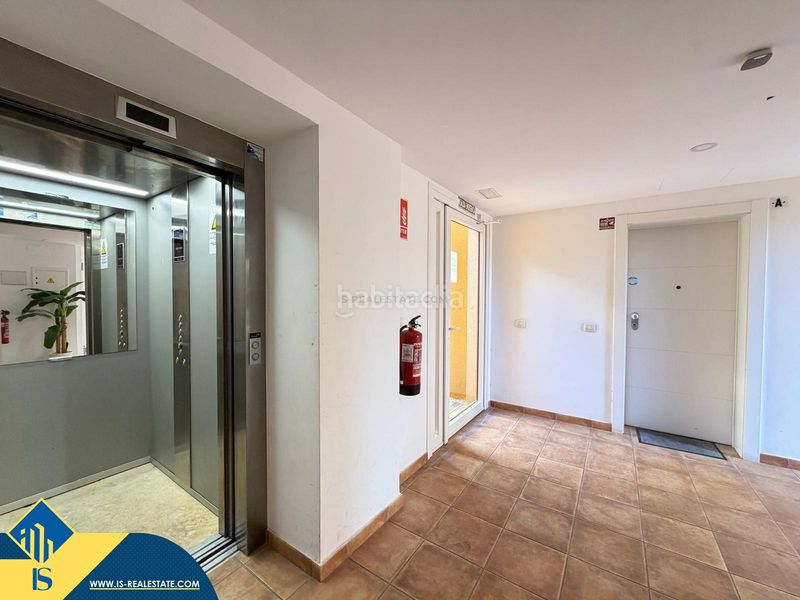 Foto cfb4cc13-a363-46a7-a7b4-97f8347b2237. Àtic amb aparcament piscina a Punta Prima Torrevieja