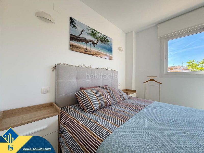 Foto eaf4d1cd-101c-45d7-82bb-e2da264dc9ad. Àtic amb aparcament piscina a Punta Prima Torrevieja