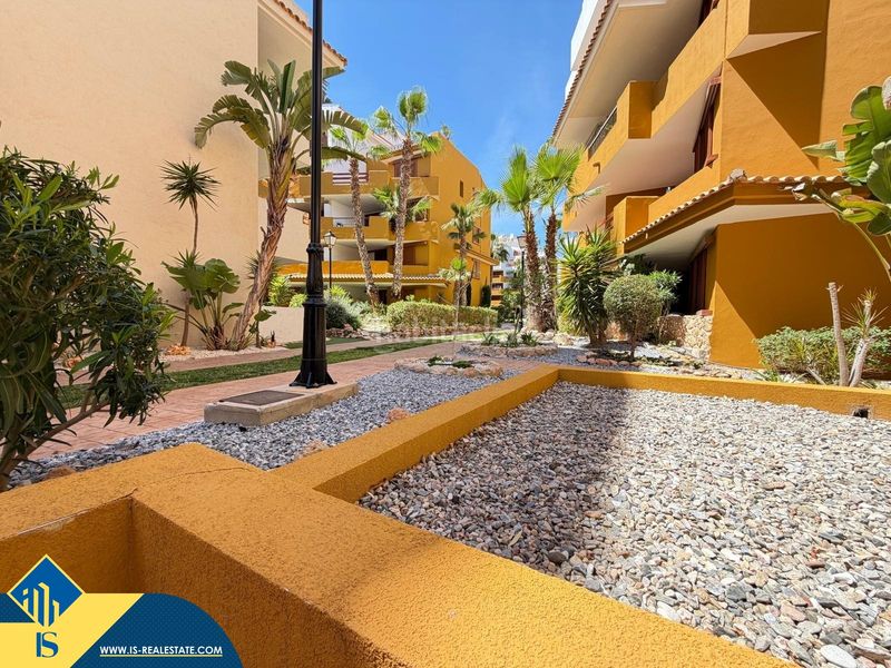 Foto b69e2f1d-af39-4a13-9409-5e32166b8867. Pis amb aparcament piscina a Punta Prima Torrevieja