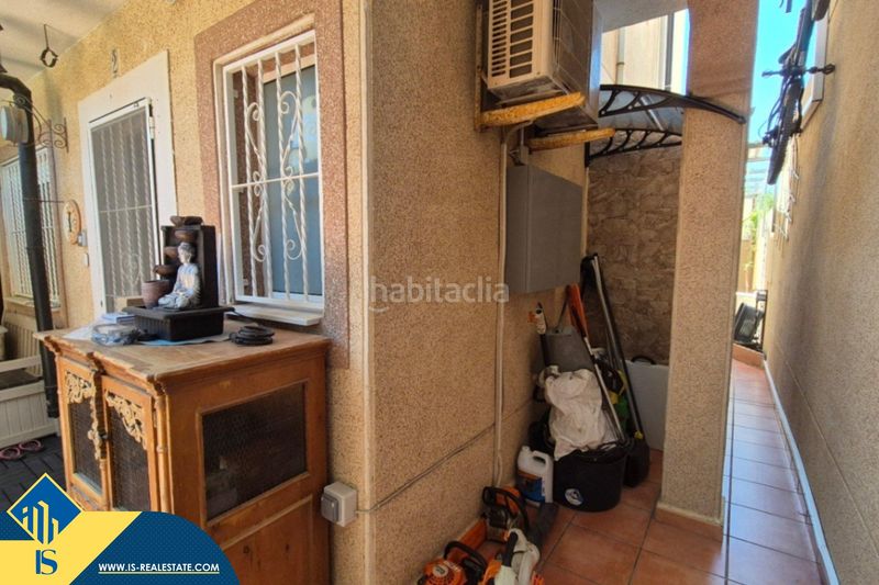 Foto 2e9ff65a-cd1c-4a53-a1b4-37105db3d9fb. Casa amb aparcament piscina a Aguas Nuevas Torrevieja