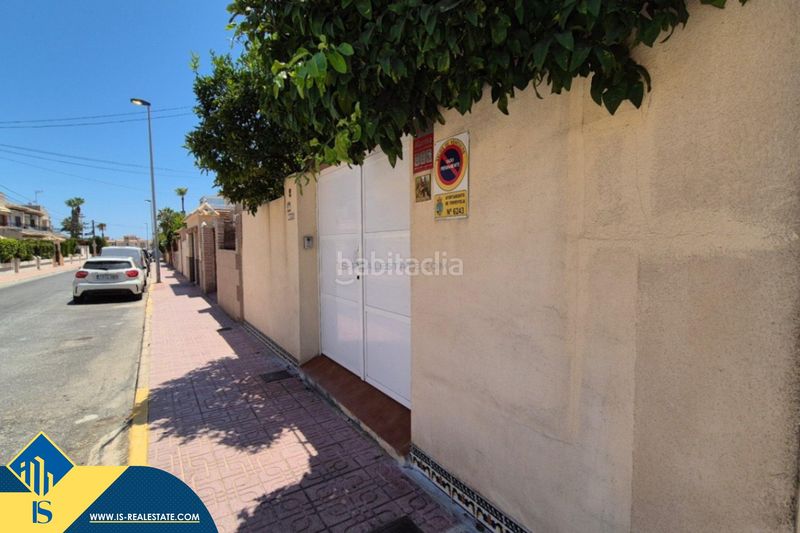 Foto bfe098ad-6bba-4092-ab70-977bb2b72123. Casa amb aparcament piscina a Aguas Nuevas Torrevieja