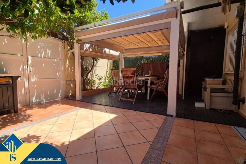 Foto c99eaf1c-ce03-43c1-8d8b-557f29c19e07. Casa amb aparcament piscina a Aguas Nuevas Torrevieja