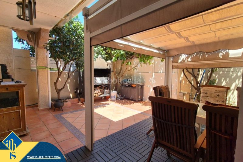 Foto ca5a13aa-fc8f-45d9-bf0f-e2b7f4dd91d3. Casa amb aparcament piscina a Aguas Nuevas Torrevieja