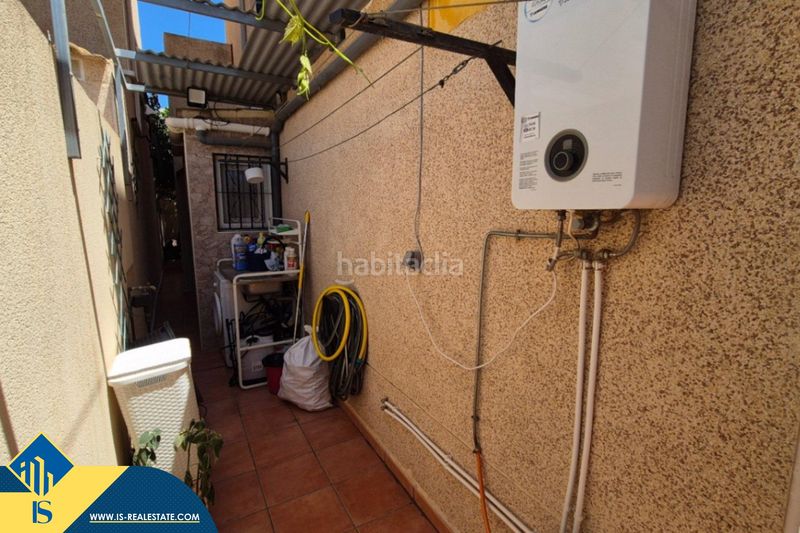 Foto e5ec4dbf-4a7b-4d5e-9a55-7c613c8c06ee. Casa amb aparcament piscina a Aguas Nuevas Torrevieja