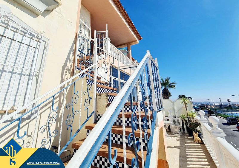 Foto a2e54bc6-09fa-49a4-8a9d-ca65706ab113. Pis amb aparcament piscina a Los Balcones-Los Altos Torrevieja