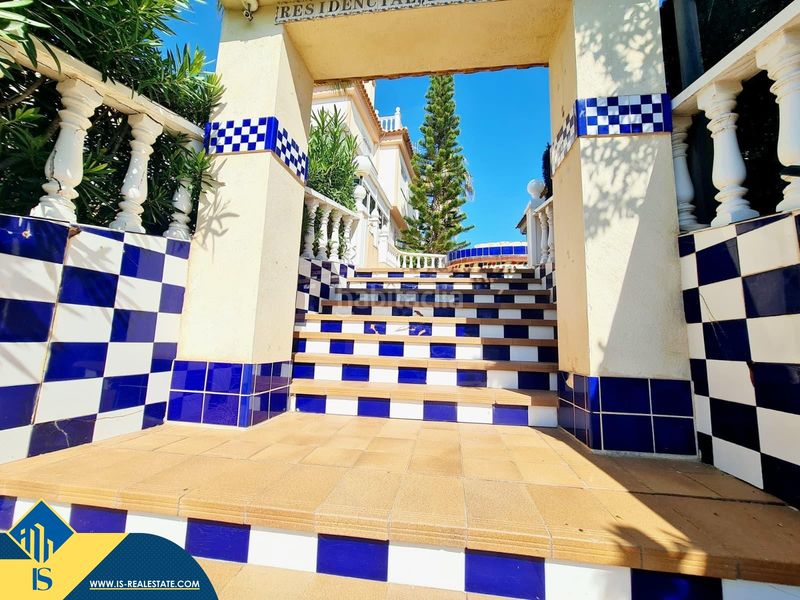 Foto ac05a934-83a5-434f-9b4e-4c43e4c16c17. Pis amb aparcament piscina a Los Balcones-Los Altos Torrevieja