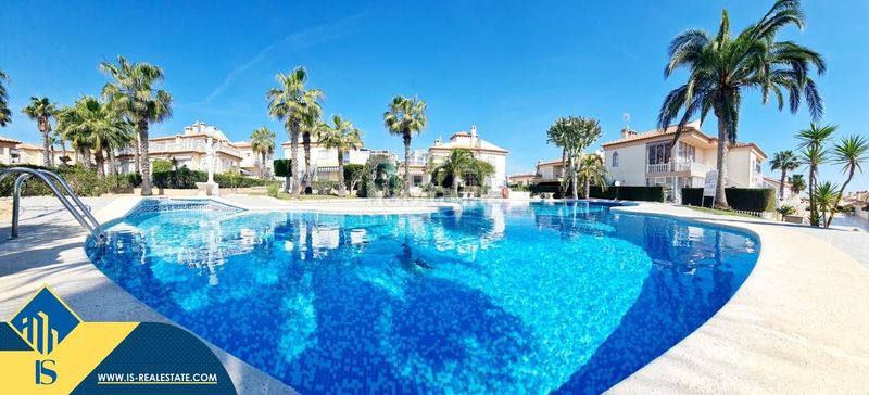 Foto b7b79b87-9b37-4b81-9ed1-6a8f5285f28a. Pis amb aparcament piscina a Los Balcones-Los Altos Torrevieja