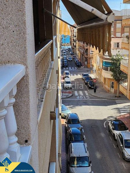 Foto b9702f15-5d8f-49f6-9c75-3f35cc99b04e. Pis a Antonio Machado Torrevieja