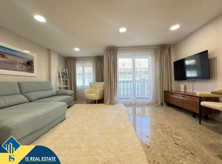 Apartamento en Guardamar Playa. Apartamento reformado con terraza, en la provincia de alicante,