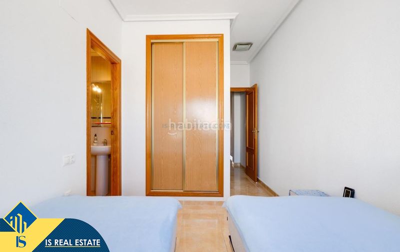 Foto 0fc3aa4f-8a94-4cce-b954-5df0e4f86b40. Àtic amb calefacció a Centro - Muelle Pesquero Torrevieja