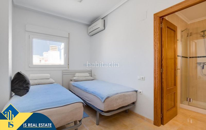 Foto e52d5daf-32f6-4ed7-a798-536b97debc0f. Àtic amb calefacció a Centro - Muelle Pesquero Torrevieja