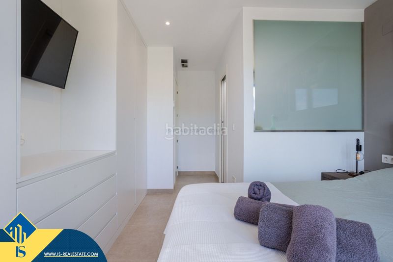 Foto bbe86acb-0d9a-4e78-8b9b-6f33b5509505. Xalet amb aparcament piscina a Benijófar
