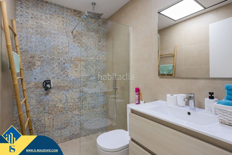Foto f8d454e6-15a4-4691-8606-9e376876dd59. Xalet amb aparcament piscina a Benijófar