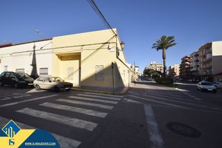 Haus in Las Viñas. Casa con terraza, en la provincia de alicante, en la localidad d
