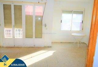 Apartament a Pueblo. Apartamento para reformar, en la provincia de alicante, en la ci